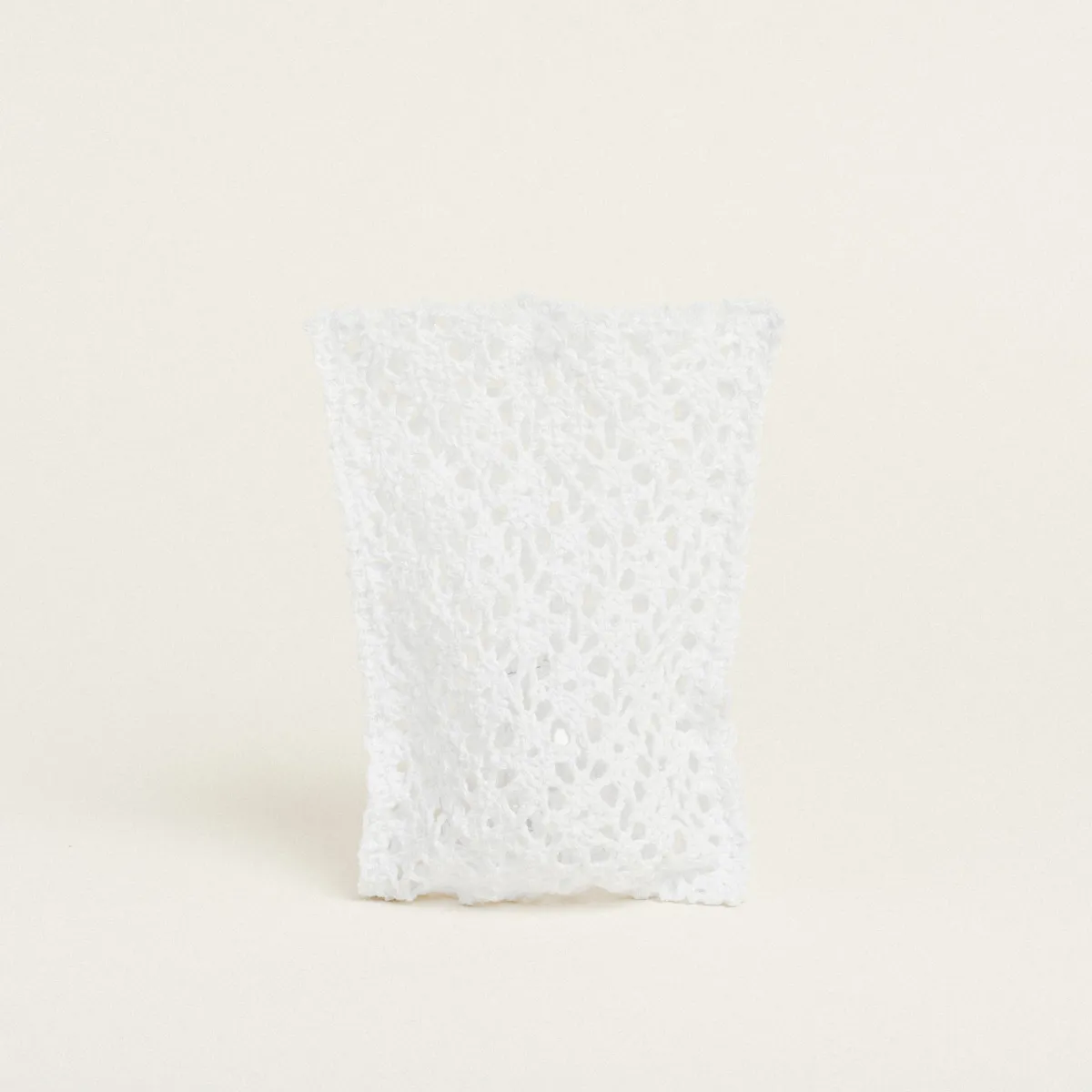 ΠΟΥΓΚΙ ΠΛΕΚΤΟ “ΚΥΚΛΑΜΙΝΟ” 12 x 17 cm